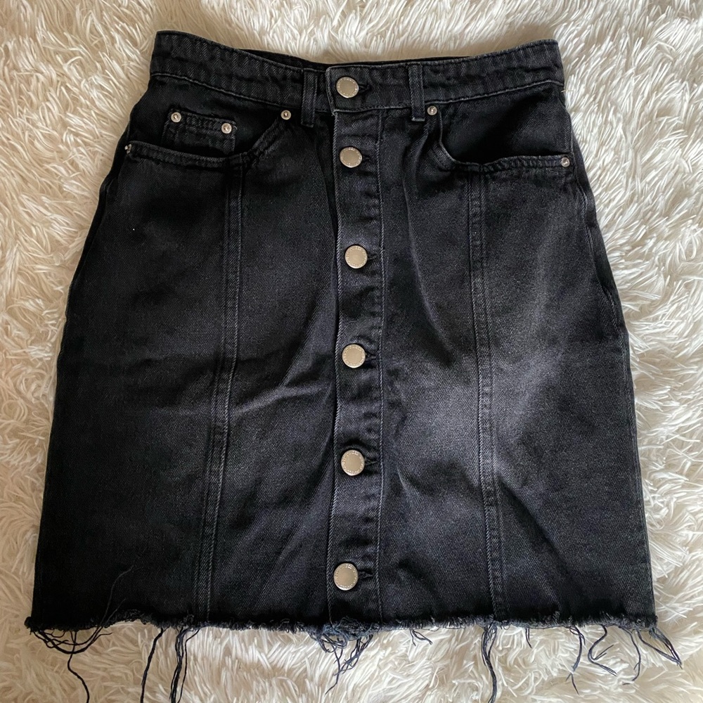 H&M Black denim mini skirt